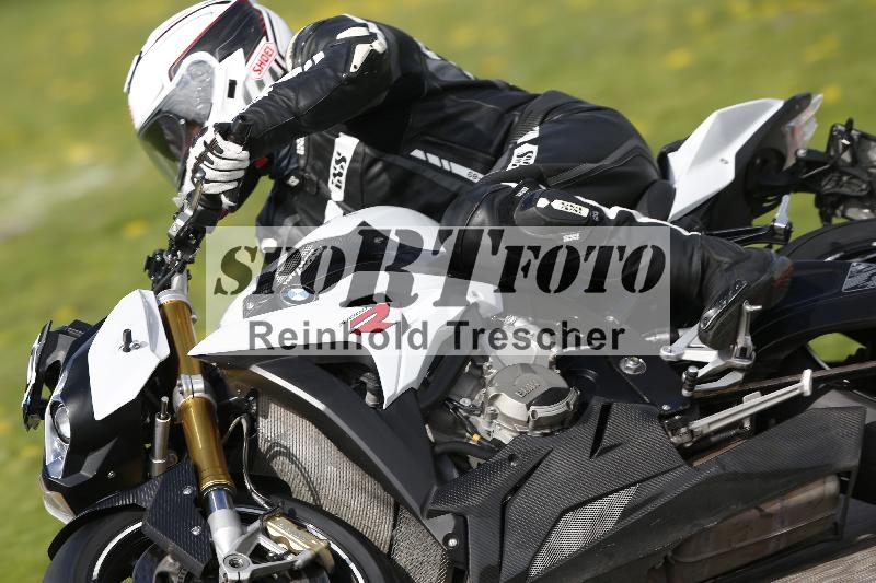 /53 16.09.2025 Track Day Domi Aegerter ADR/Gruppe gruen/50